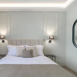 Astikon Xenofontos Suites